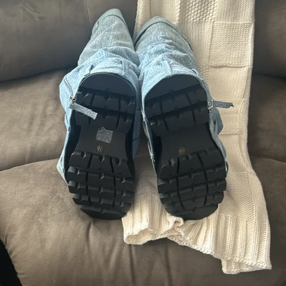 Azalea Wang Denim Cuff Platform Boots. Never Worn!🔥 - Picture 5 of 5